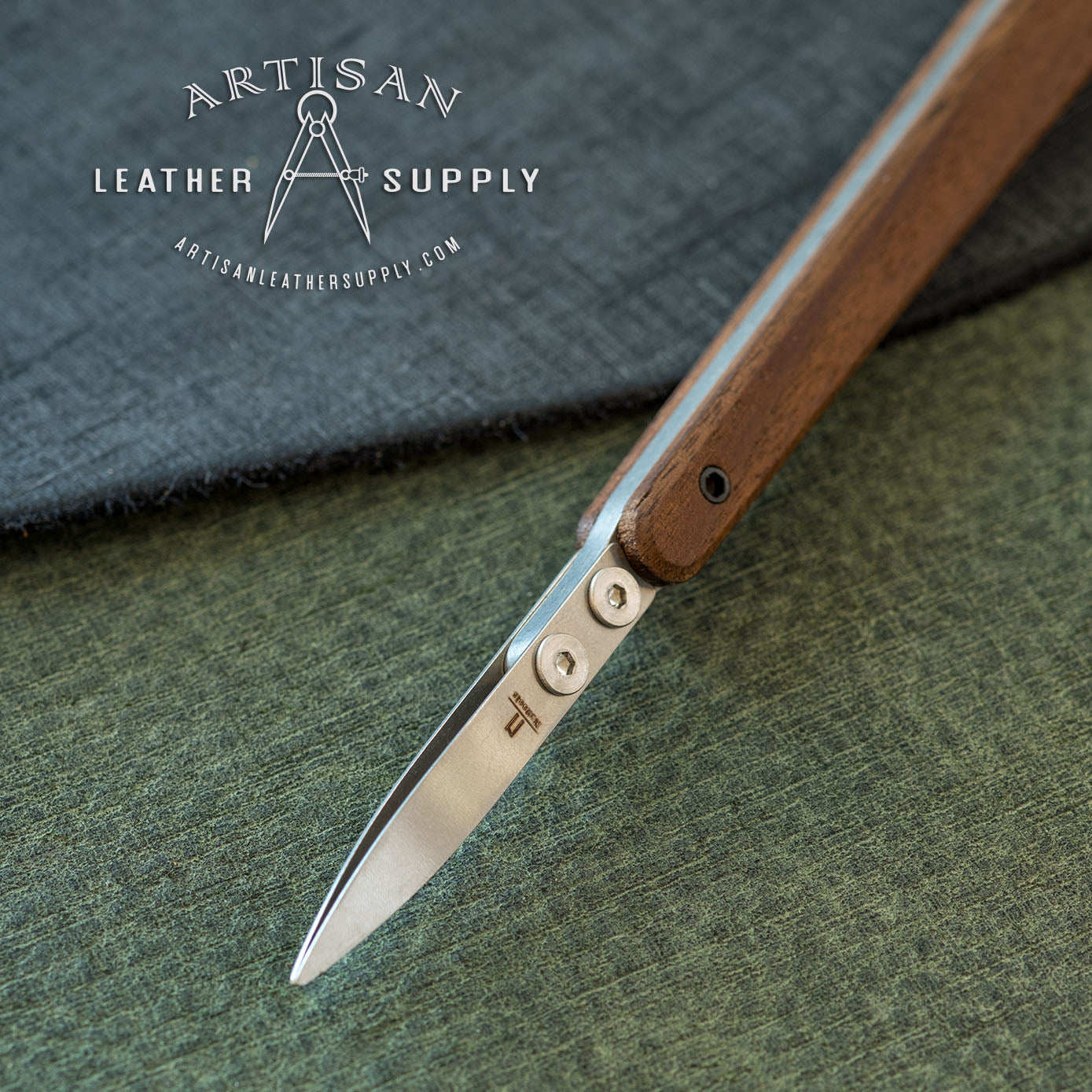 Duckbill Ruling Pen